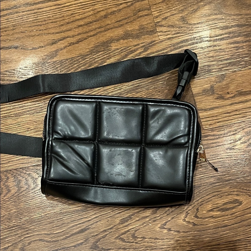 Amanda uprichard fannypack Black Quilted Men's Crossbody Bag